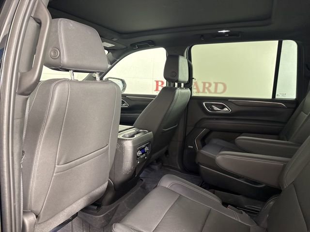 Used 2023 Chevrolet Suburban Z71 w/ Luxury Package image 14