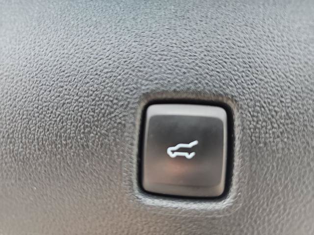 Certified 2022 Ford Escape SEL AWD/4WD image 13