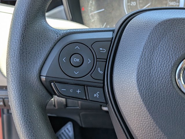 Used 2022 Toyota Corolla LE FWD image 17