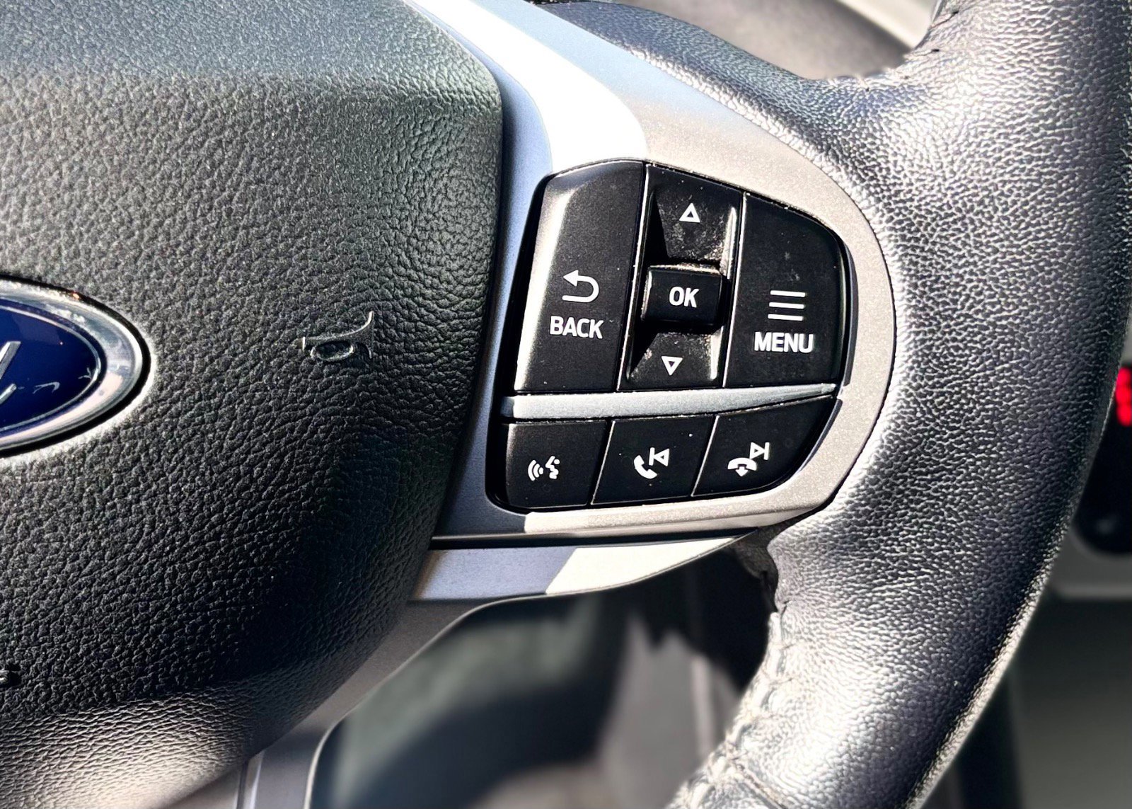 Certified 2021 Ford Explorer XLT w/ Equipment Group 202A image 39