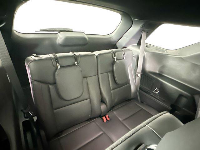 Certified 2025 Ford Explorer ST-Line w/ Premium Package AWD/4WD image 34