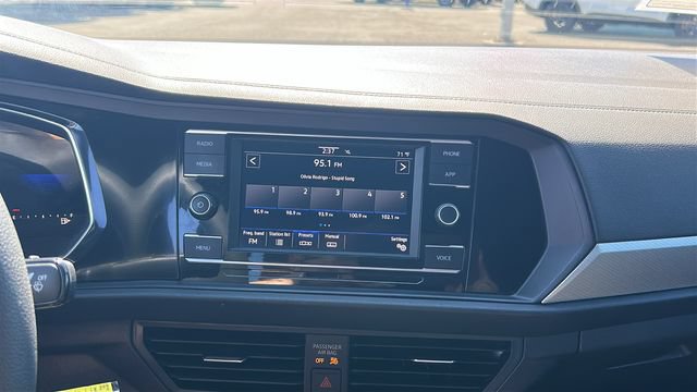 Used 2023 Volkswagen Jetta Sport FWD image 20