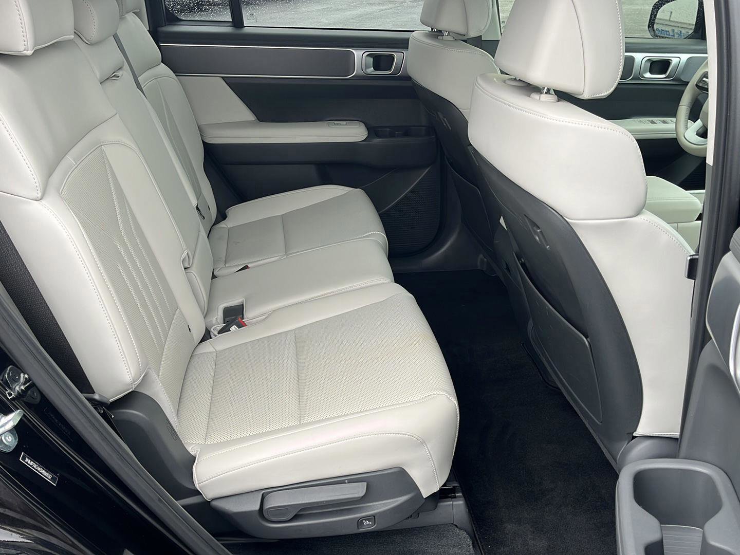 Used 2025 Hyundai Santa Fe SEL image 15