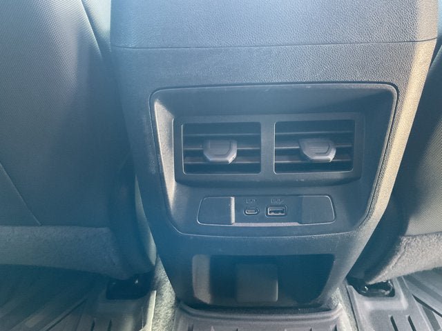 Used 2025 Chevrolet Colorado Z71 AWD/4WD image 34
