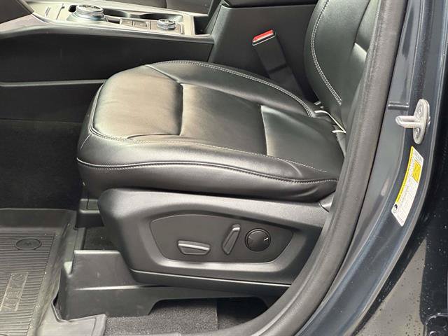 Certified 2023 Ford Explorer XLT w/ Equipment Group 202A AWD/4WD image 12