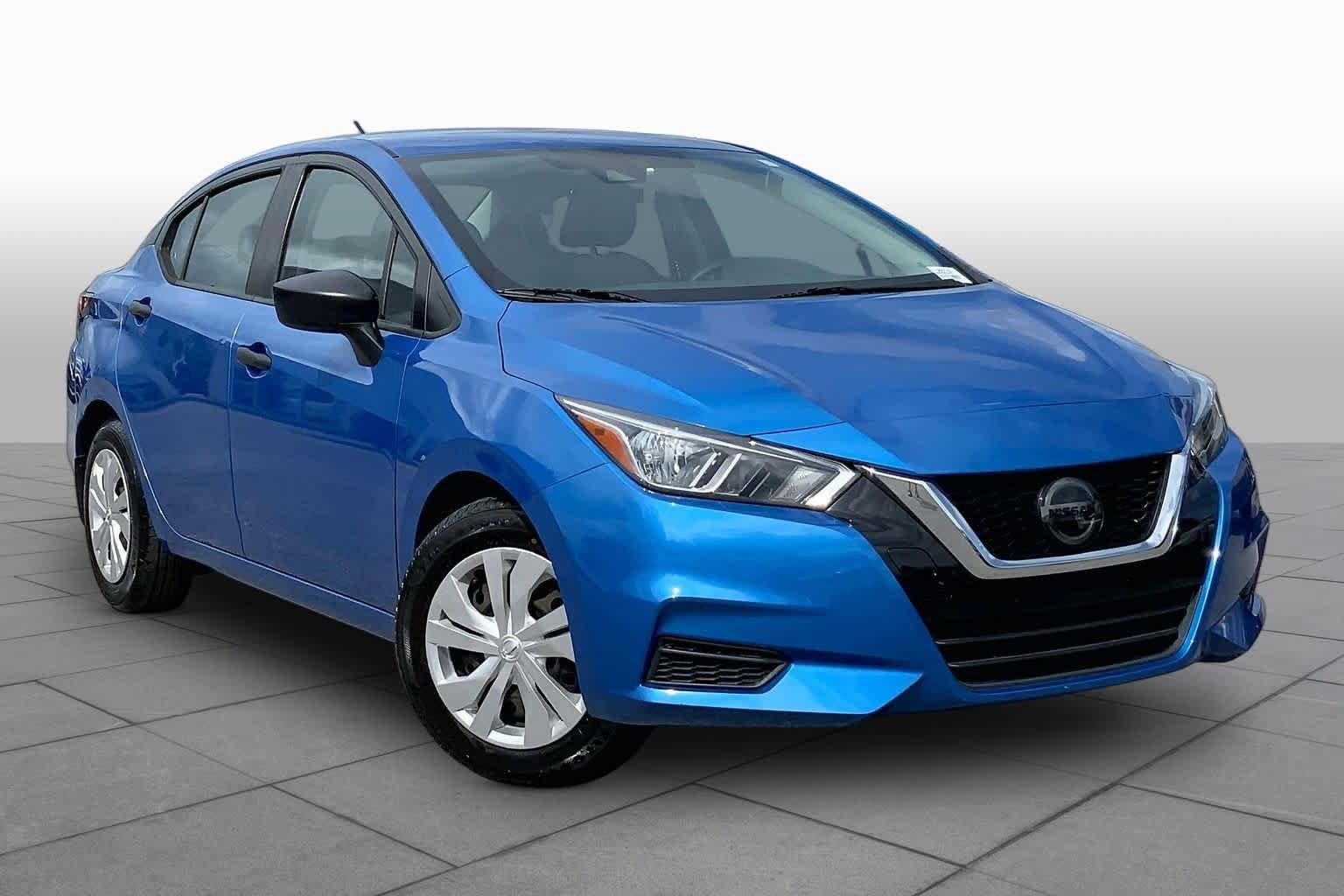 Used 2020 Nissan Versa S FWD image 3