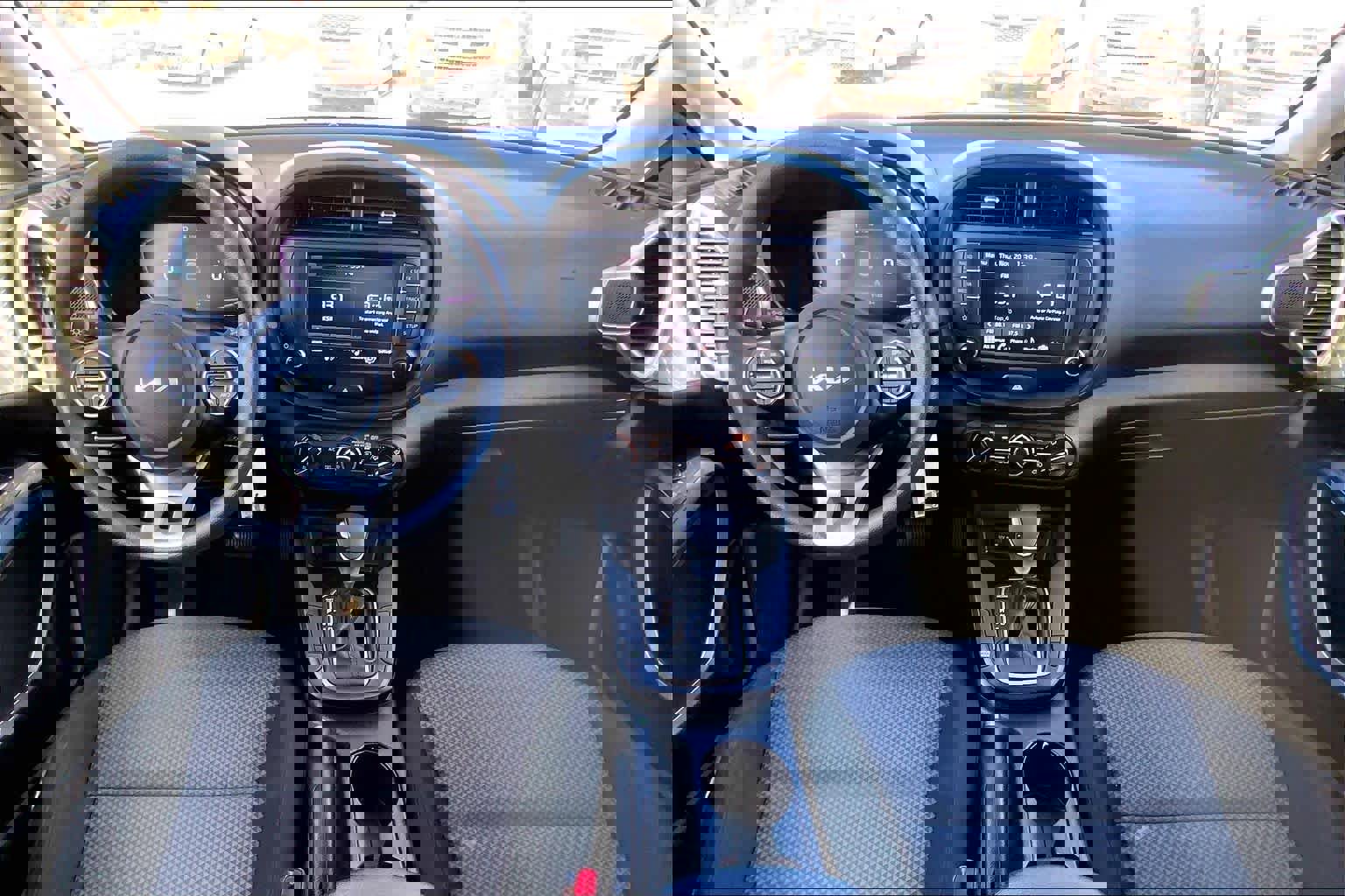 Used 2023 Kia Soul LX image 15