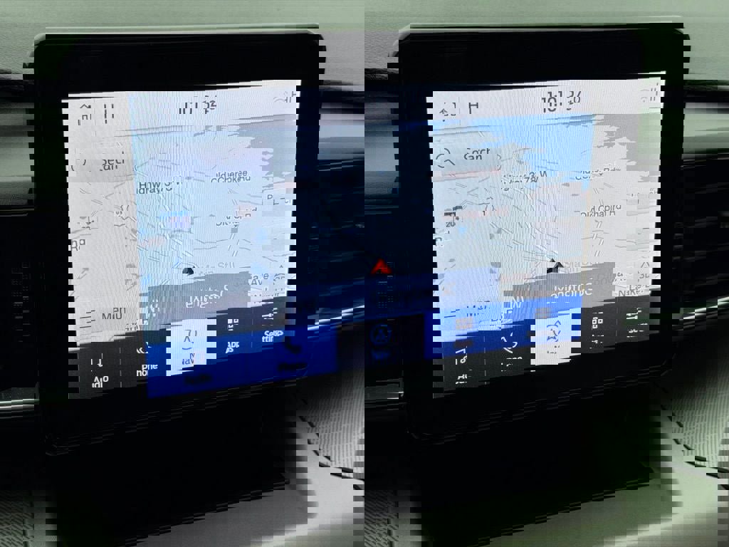 Certified 2022 Ford Explorer XLT w/ Equipment Group 202A image 20