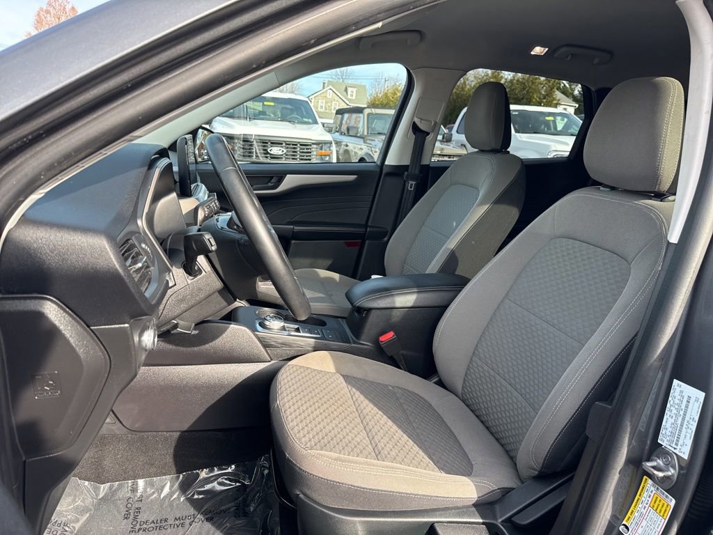 Certified 2022 Ford Escape SE w/ Cold Weather Package image 15