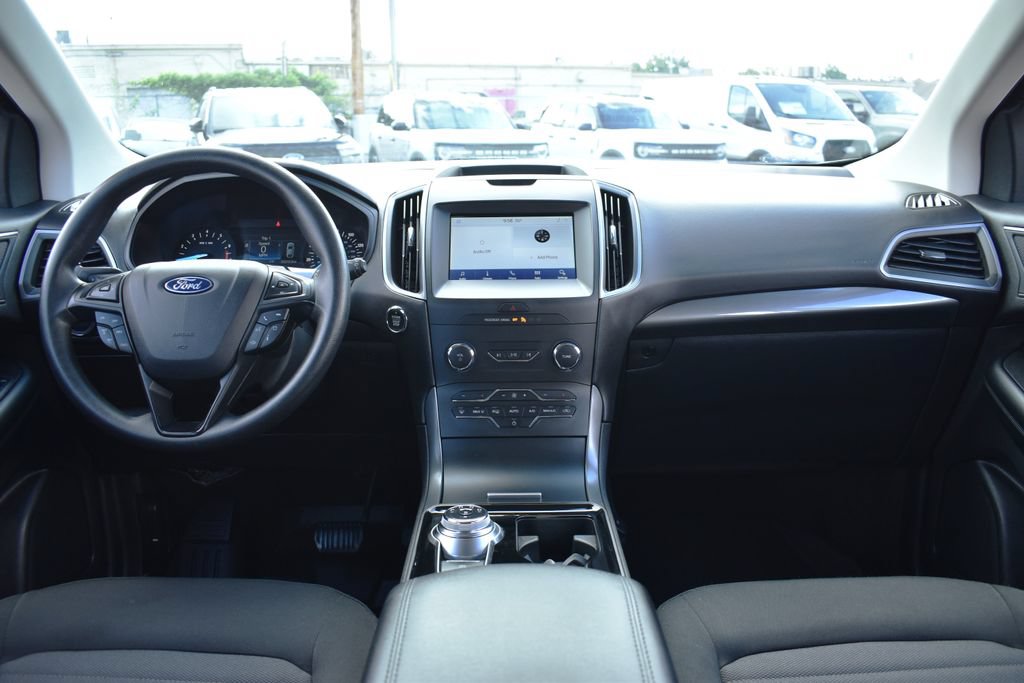Certified 2020 Ford Edge SE FWD image 14