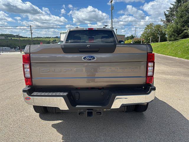 Certified 2020 Ford F450 XLT RWD image 3