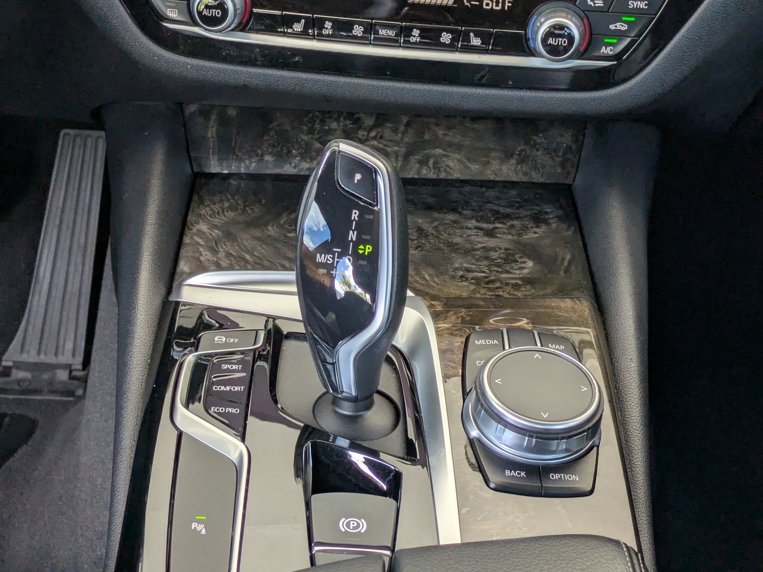 Used 2019 BMW 540i w/ Convenience Package RWD image 20