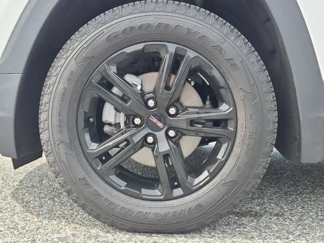 Used 2024 GMC Terrain AT4 w/ Tech Package AWD/4WD image 6
