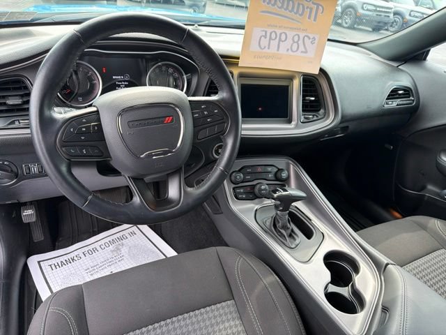 Used 2023 Dodge Challenger SXT RWD image 11