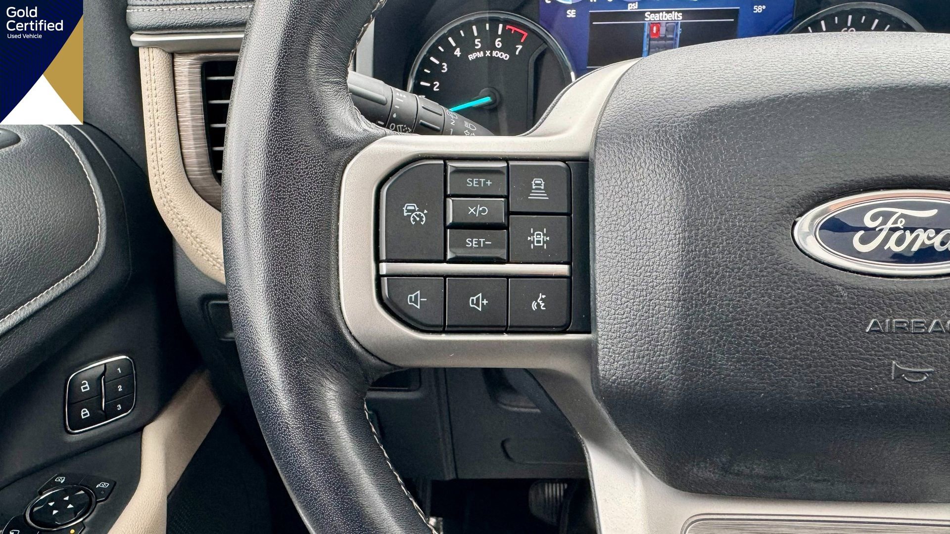 Certified 2024 Ford Expedition Limited image 34