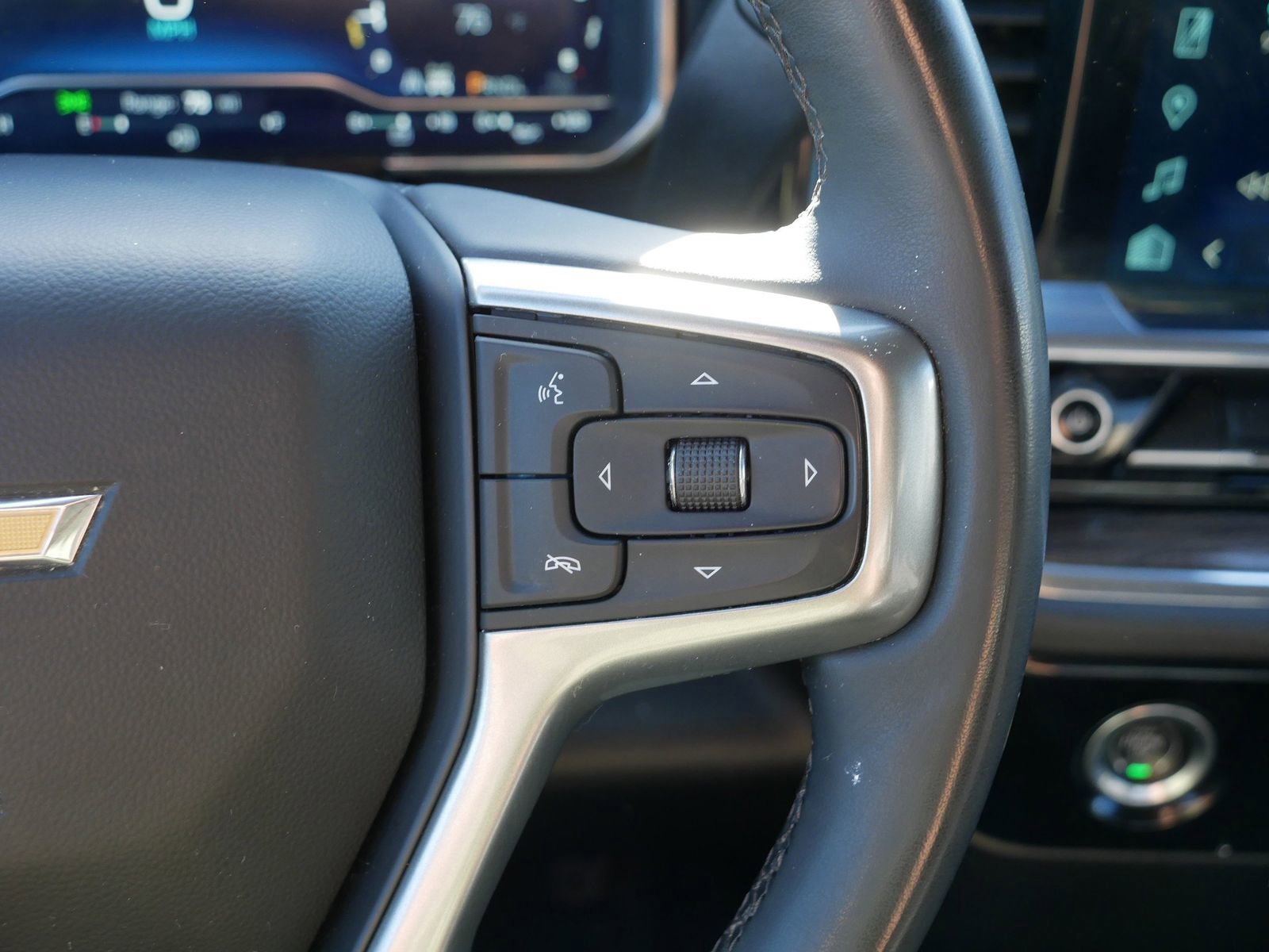 Used 2023 Chevrolet Silverado 1500 LT image 35