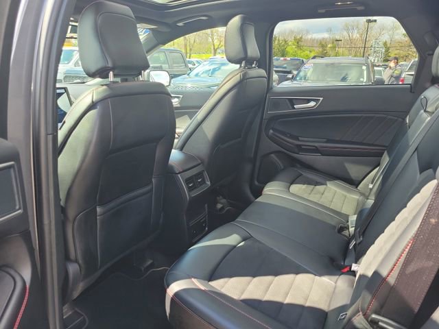 Certified 2024 Ford Edge ST-Line AWD/4WD image 27