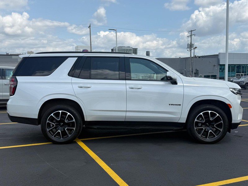 Used 2022 Chevrolet Tahoe RST w/ Luxury Package AWD/4WD image 2