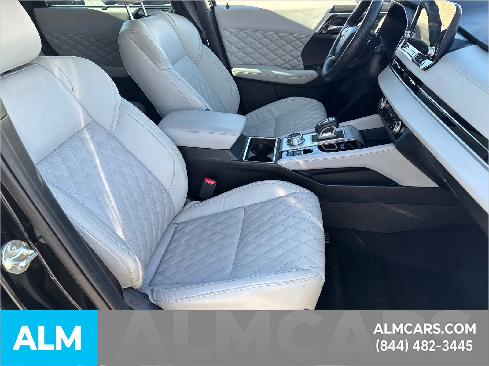 Used 2023 Mitsubishi Outlander SEL image 16