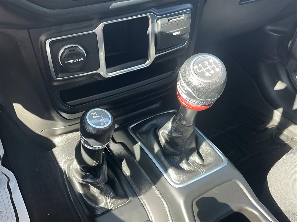 Used 2019 Jeep Wrangler Unlimited Sport image 31