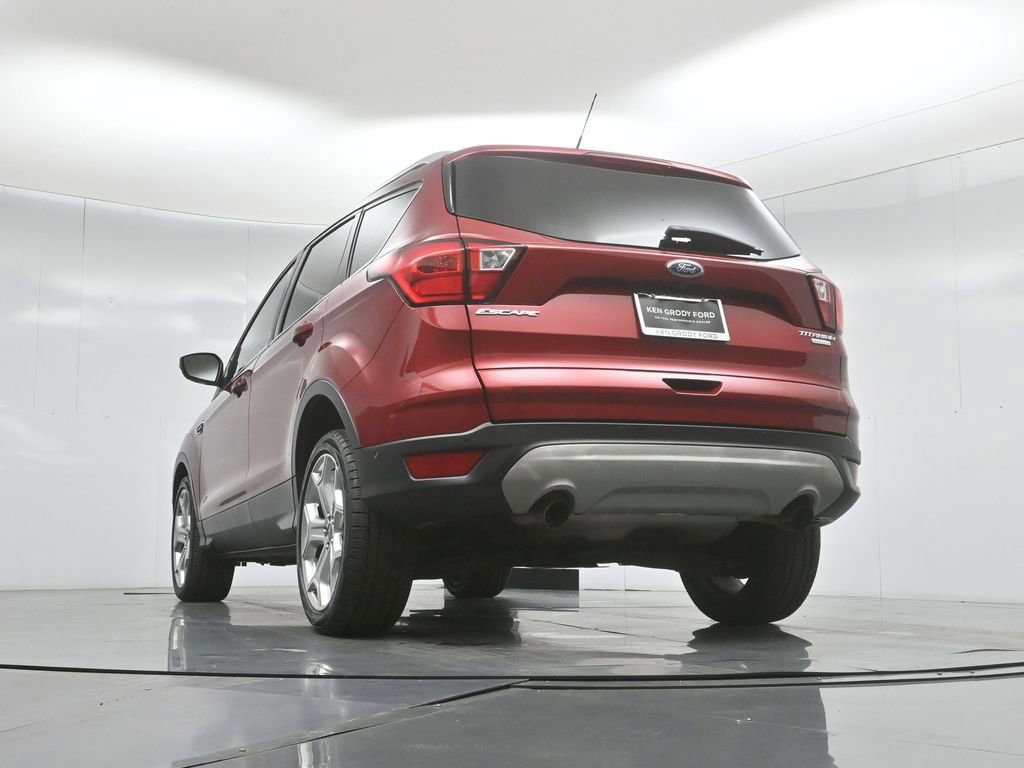 Certified 2019 Ford Escape Titanium image 22