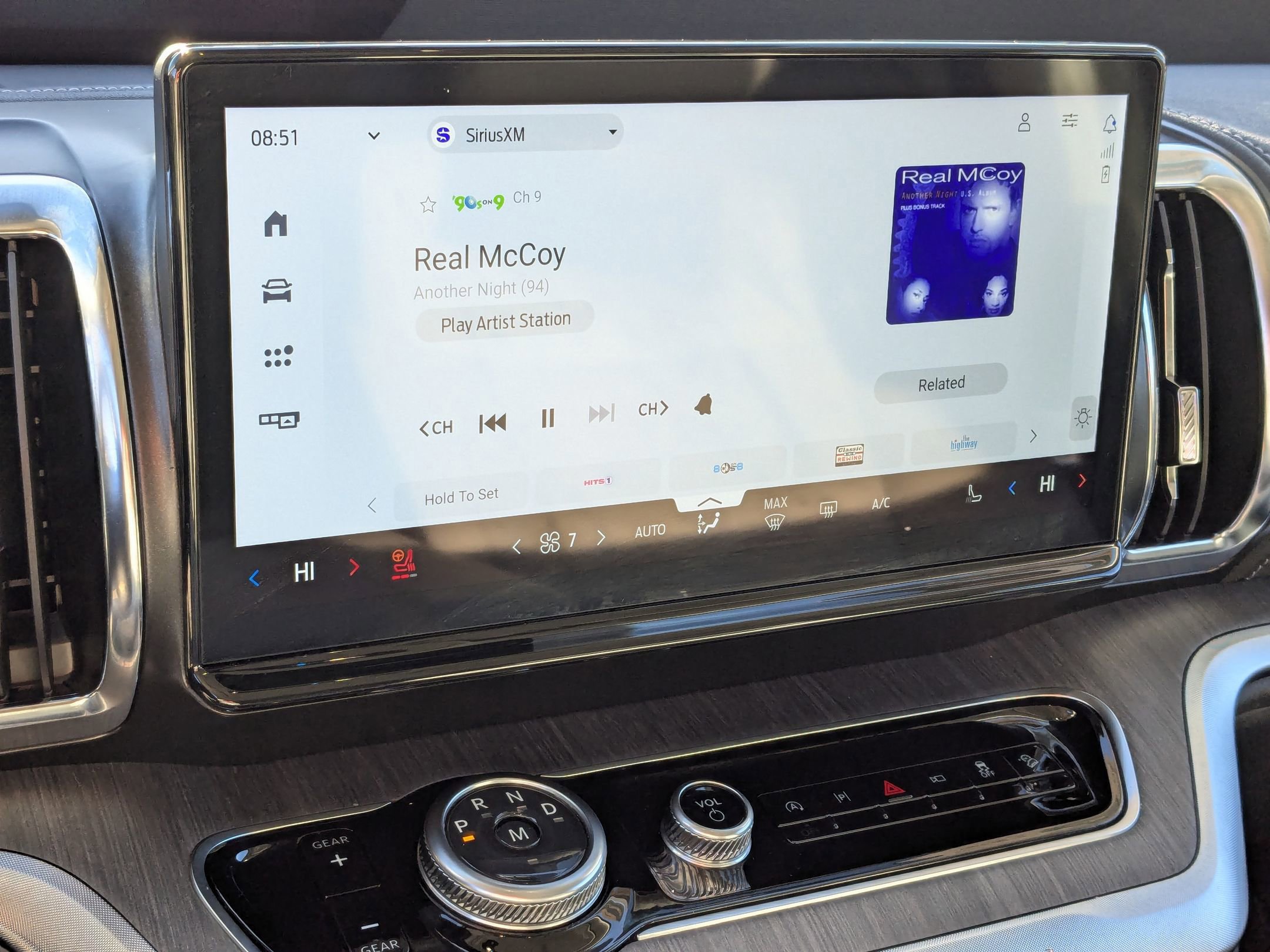 Certified 2025 Ford Expedition Platinum w/ Platinum Ultimate Package image 22