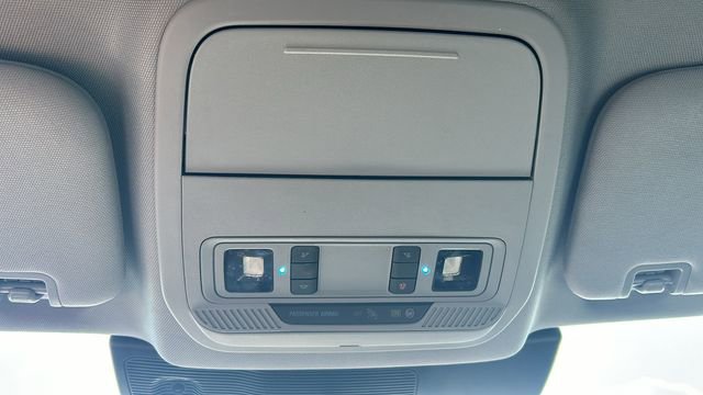 Certified 2021 Ford Explorer XLT w/ Equipment Group 202A RWD image 25