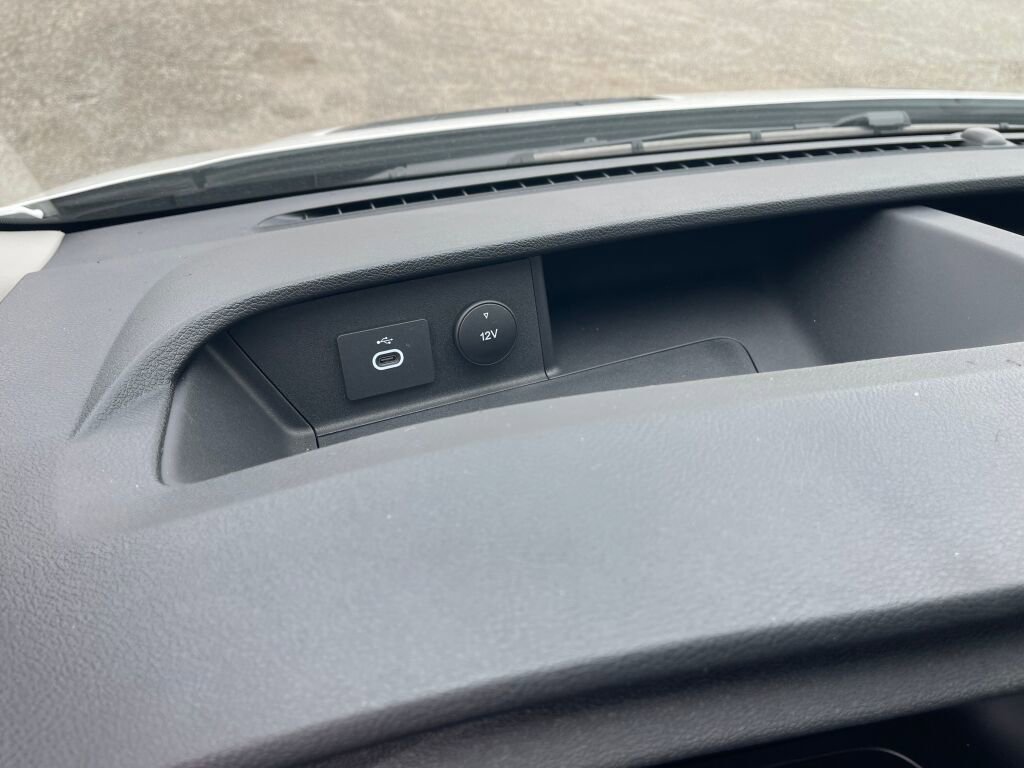 Certified 2025 Ford Transit 250 148 Medium Roof RWD image 17
