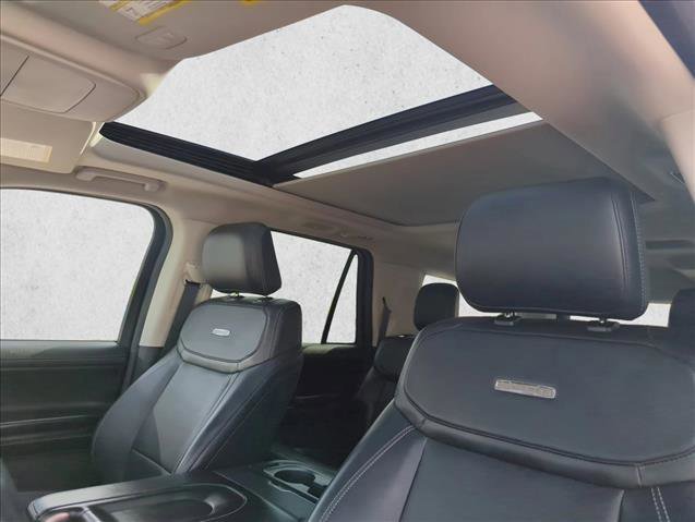 Certified 2025 Ford Expedition Max Platinum image 26