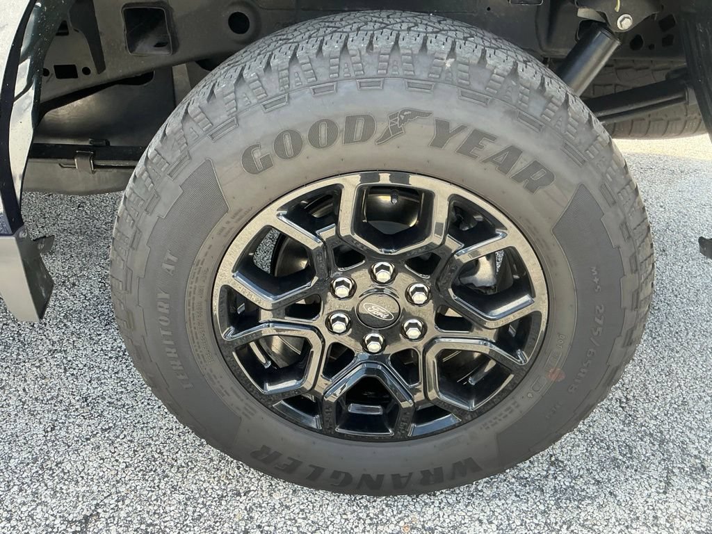 Certified 2025 Ford F150 XLT w/ Equipment Group 302A MID AWD/4WD image 31