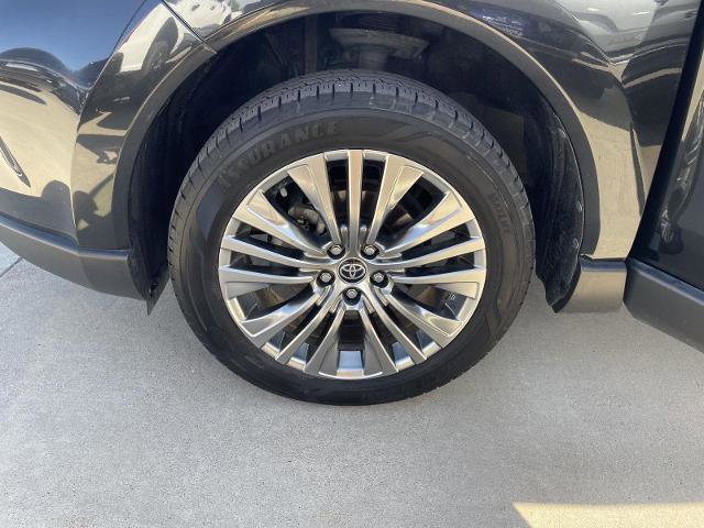 Used 2021 Toyota Venza Limited w/ Advanced Technology Package AWD/4WD image 10