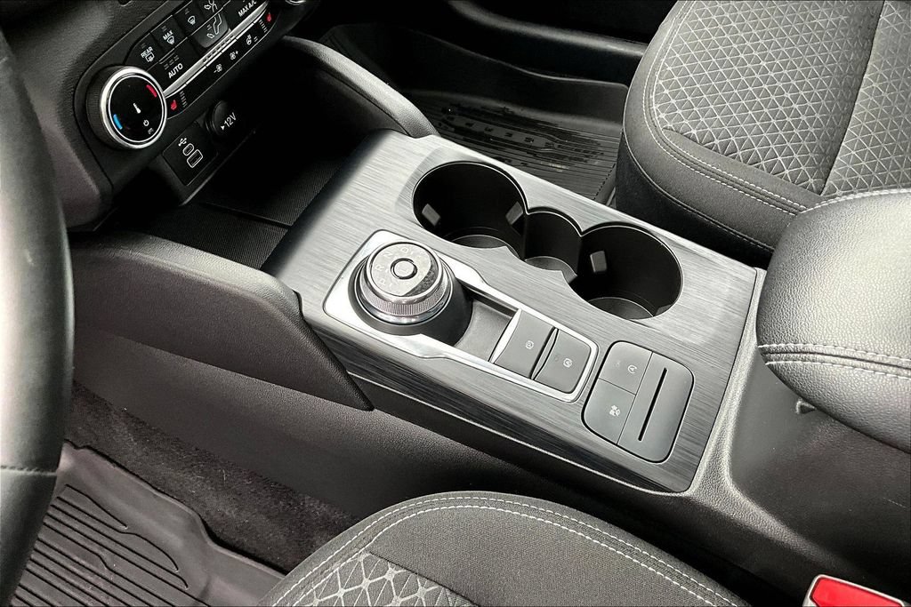 Certified 2025 Ford Escape Active w/ Cold Weather Package FWD image 18
