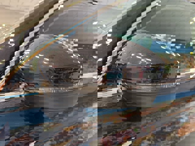 Used 2024 Volkswagen Tiguan SE image 13