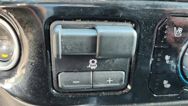 Used 2024 GMC Sierra 1500 SLT image 15