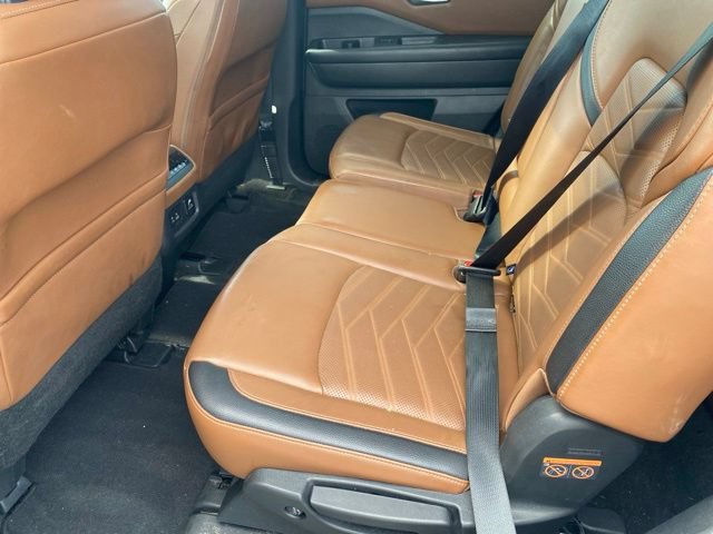 Used 2024 Nissan Pathfinder Platinum w/ Cargo Package FWD image 7
