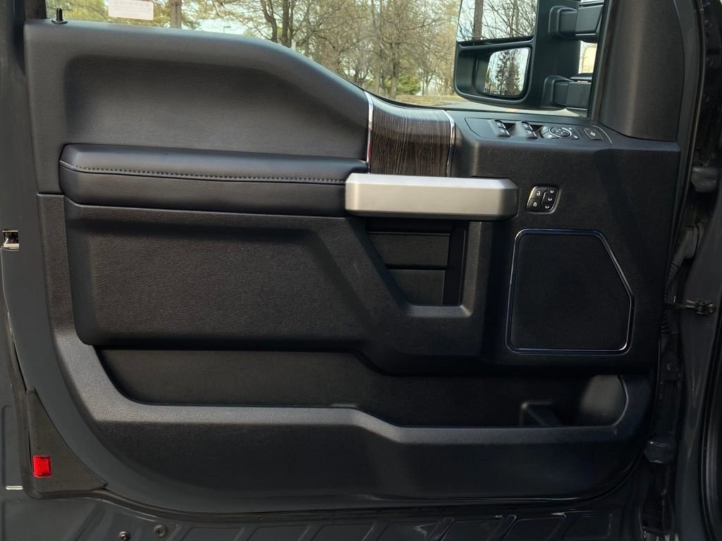 Certified 2021 Ford F250 Lariat w/ Lariat Value Package image 26