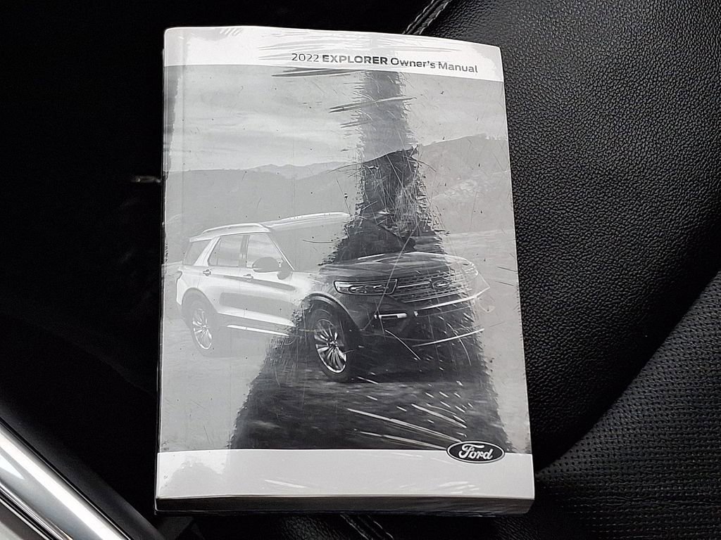 Certified 2022 Ford Explorer Limited w/ Hybrid Equipment Group 310A image 29