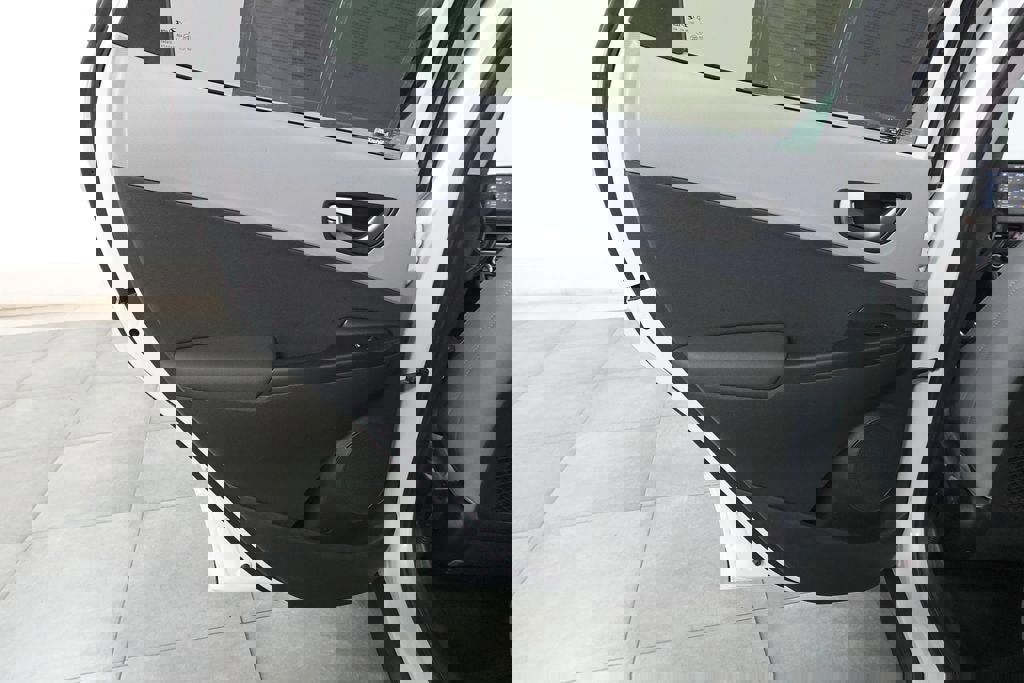 Used 2020 Hyundai Kona Ultimate w/ Cargo Package AWD/4WD image 26