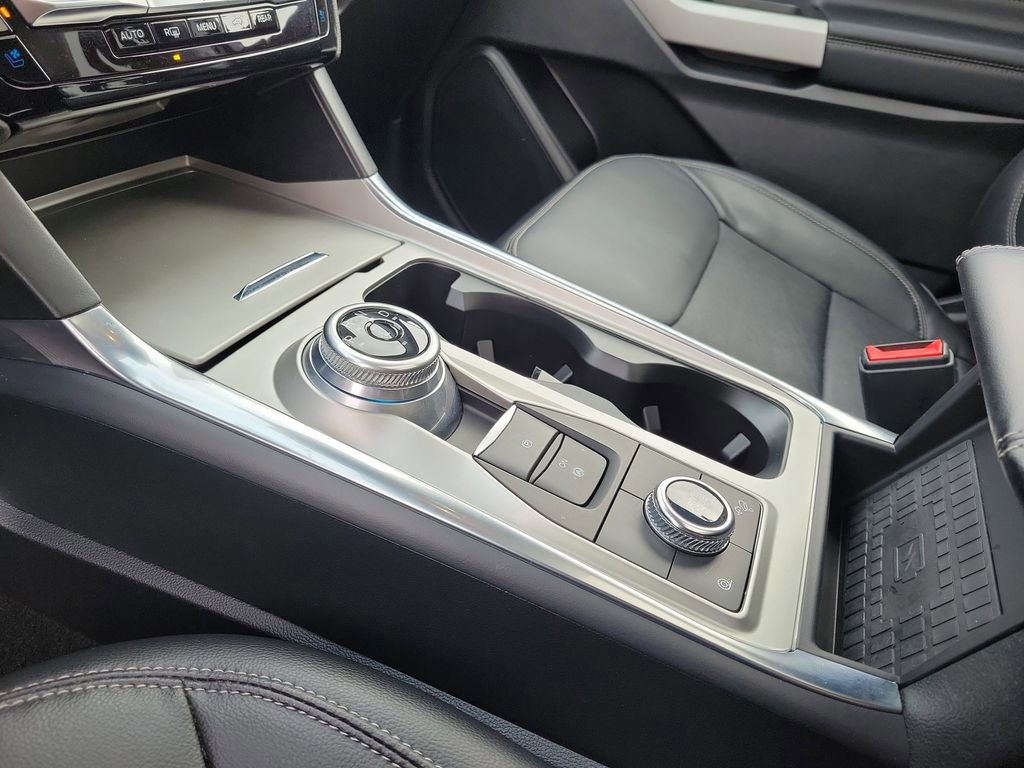 Certified 2023 Ford Explorer Limited w/ Equipment Group 301A image 29