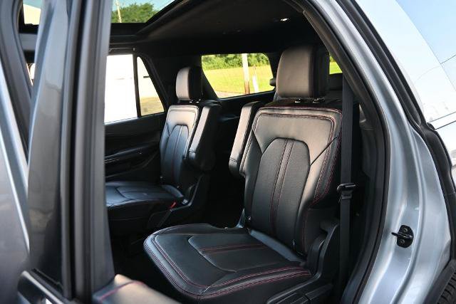Certified 2024 Ford Expedition Limited AWD/4WD image 30