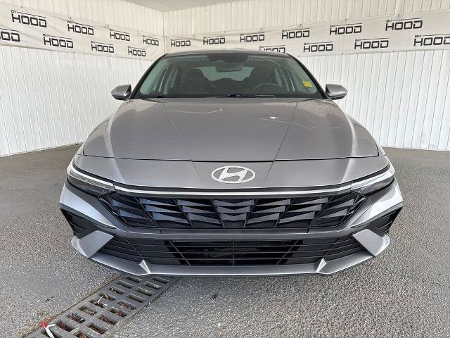 Used 2025 Hyundai Elantra SE FWD image 24