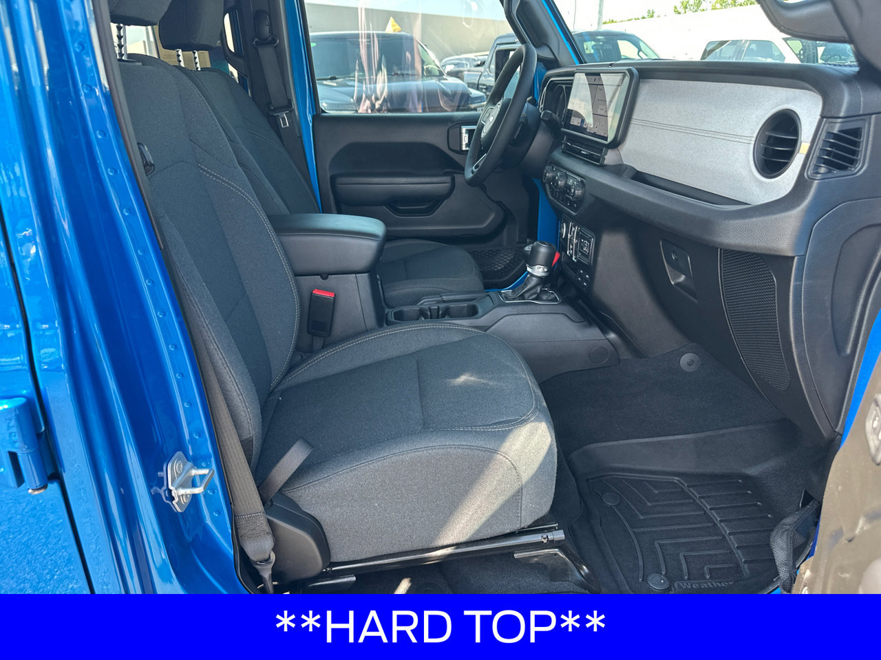 Used 2024 Jeep Gladiator Sport AWD/4WD image 15