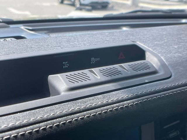 Certified 2025 Ford Bronco Outer Banks AWD/4WD image 31