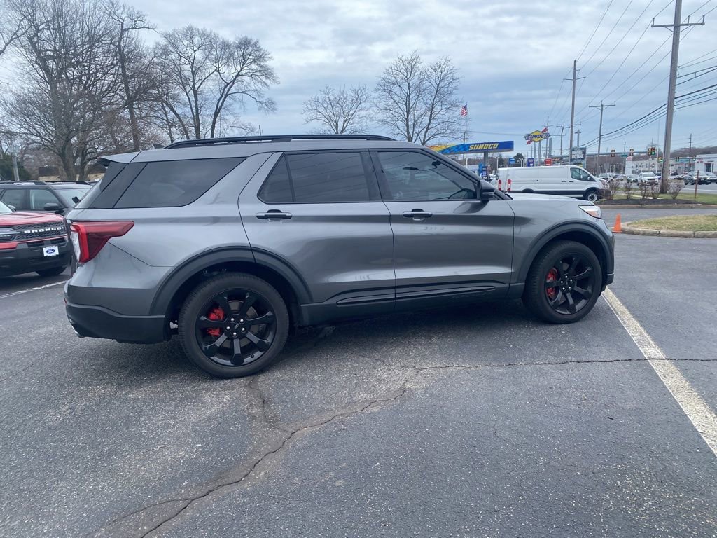 Certified 2023 Ford Explorer ST w/ Equipment Group 401A image 9