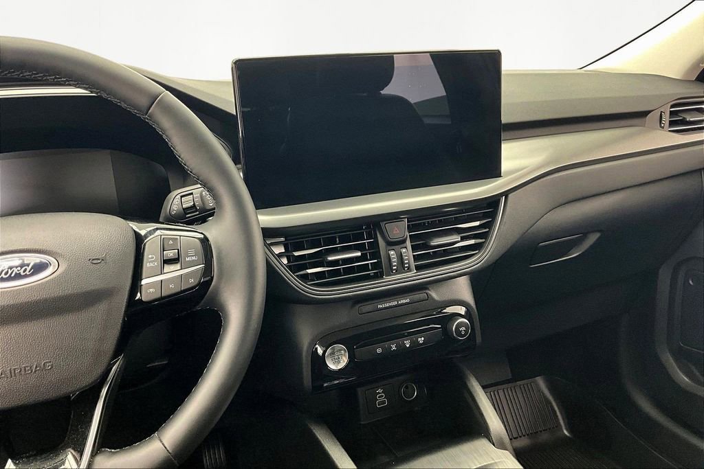 Certified 2025 Ford Escape SE image 8