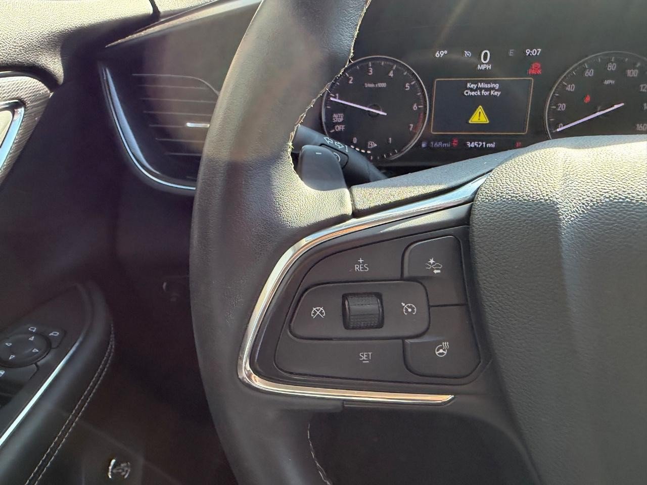 Used 2023 Buick Envision Essence FWD image 13