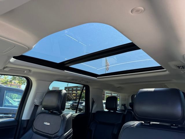 Certified 2025 Ford Expedition Platinum AWD/4WD image 30