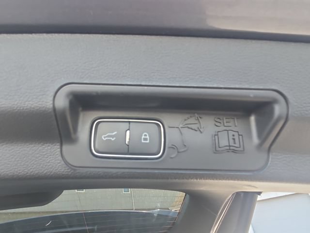 Certified 2023 Ford Explorer XLT AWD/4WD image 22