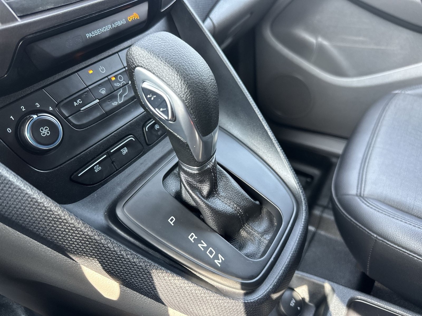 Certified 2023 Ford Transit Connect XL FWD image 29