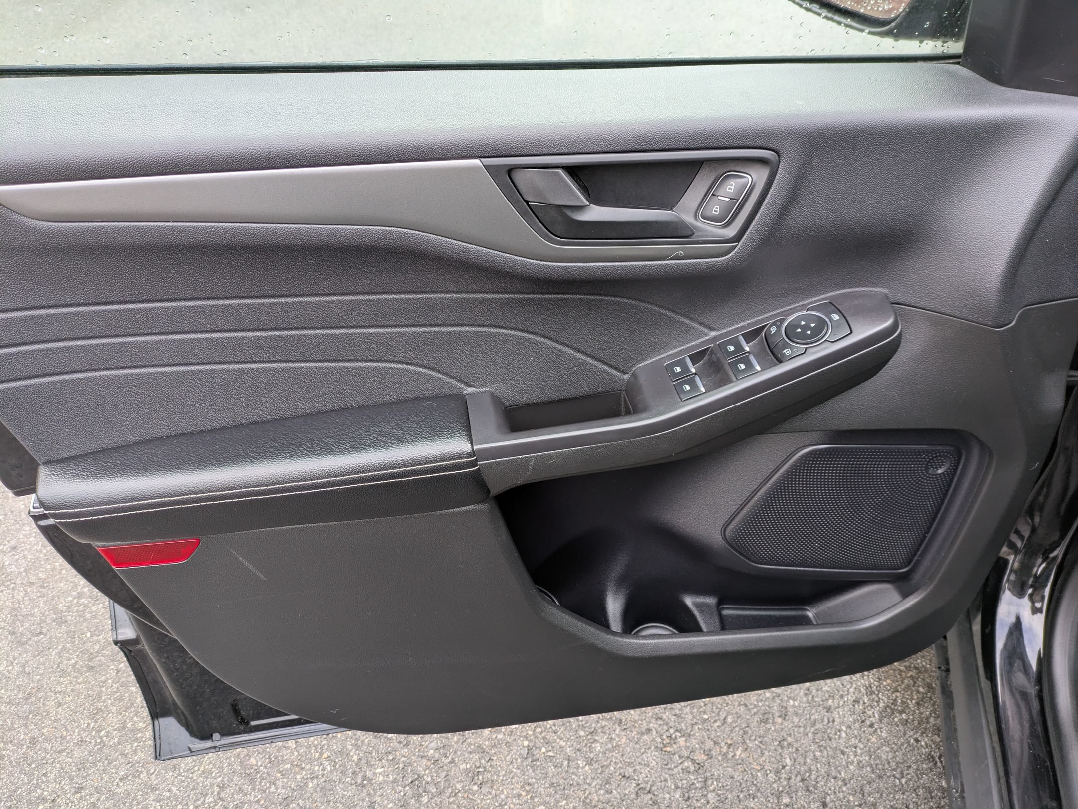 Certified 2024 Ford Escape Active FWD image 6